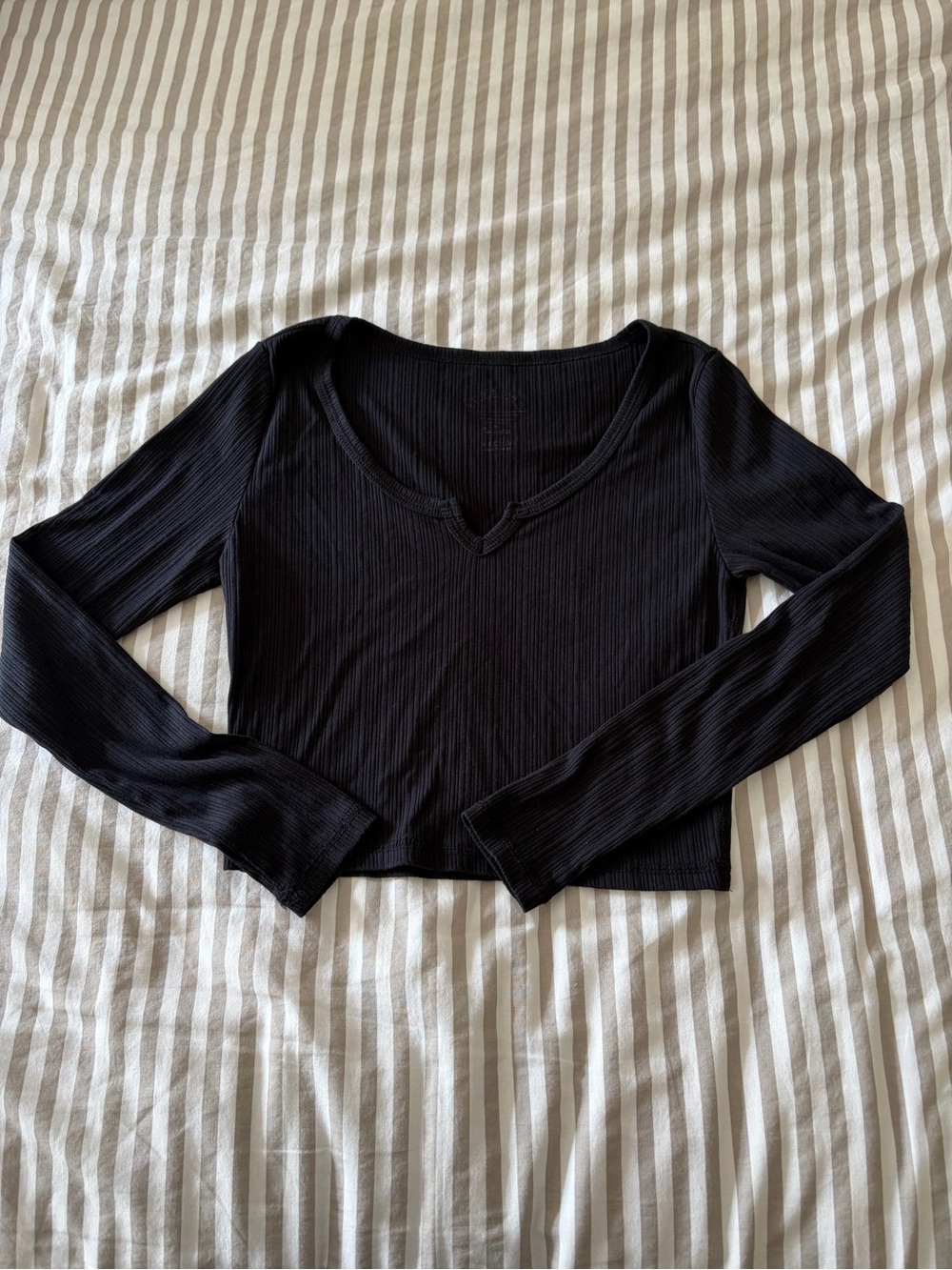 Splendid Black Ribbed Long-Sleeve Crop Top